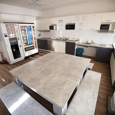 Hostel Messe Laatzen Extérieur photo