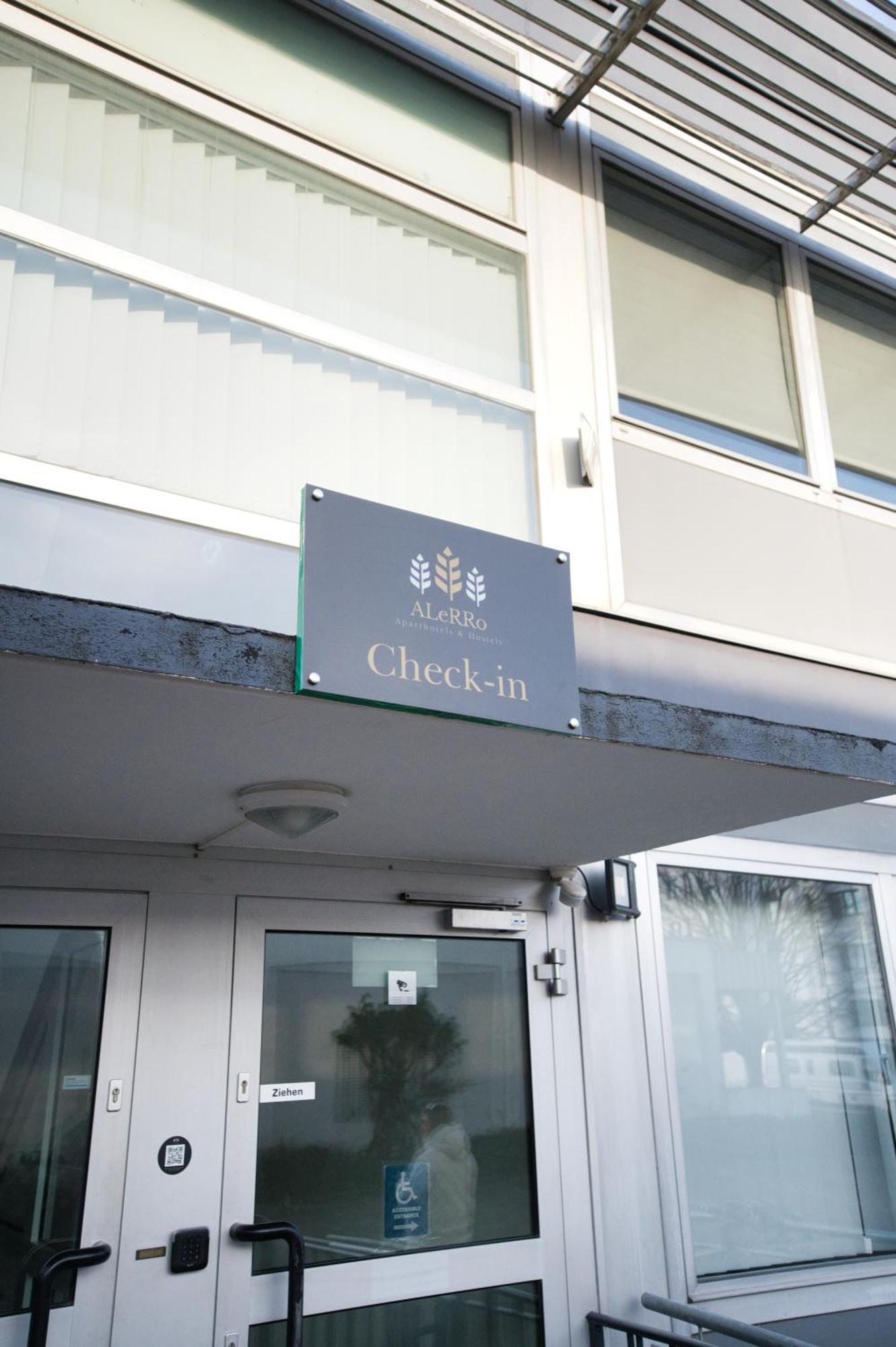 Hostel Messe Laatzen Extérieur photo